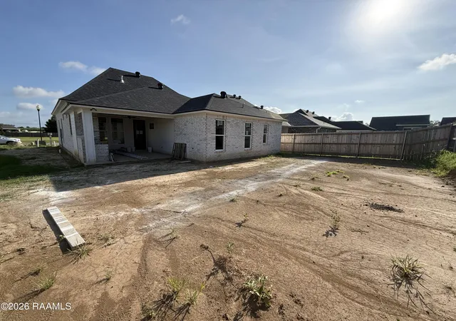 16th image of 136 Lakes Edge Dr, Broussard, LA 70518 | MLS# 2600004736