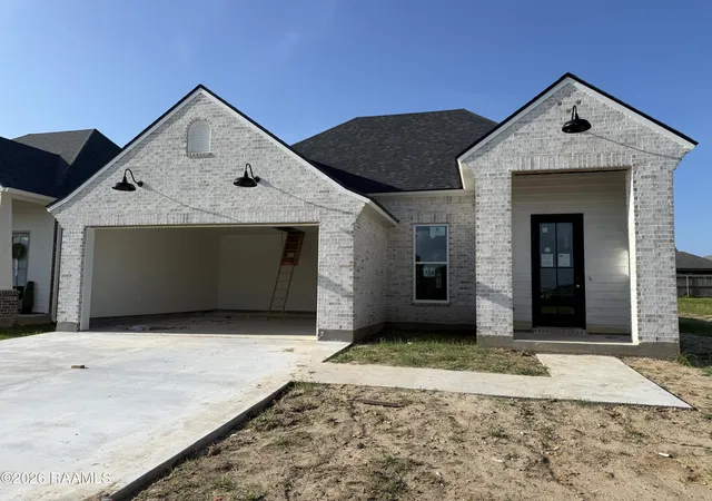 1st image of 136 Lakes Edge Dr, Broussard, LA 70518 | MLS# 2600004736