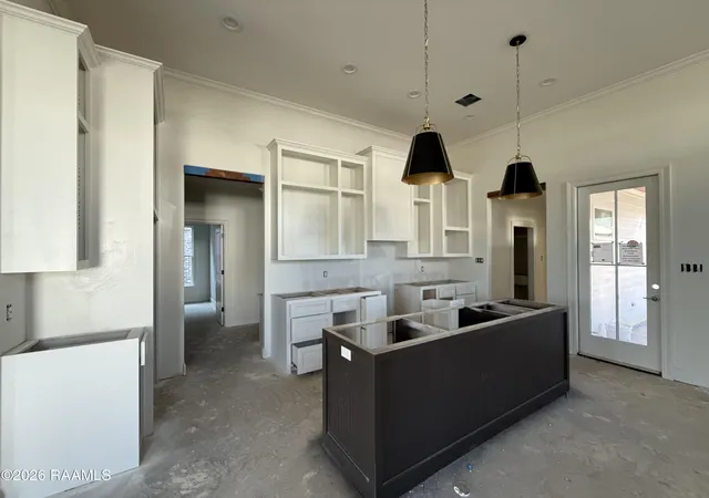 image of 136 Lakes Edge Dr, Broussard, LA 70518 | MLS# 2600004736