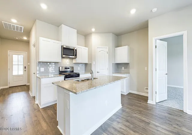 5th image of 112 Zabette Dr, Opelousas, LA 70570 | MLS# 2600004419