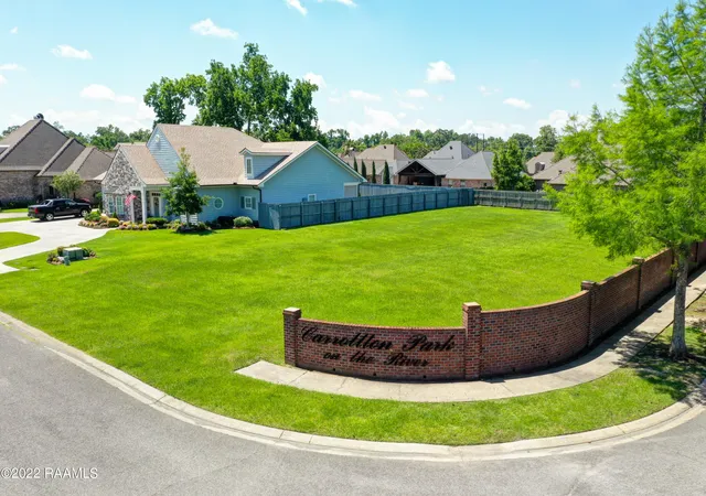 Photo 1 of Land for sale at 100 Lefleur Cir, Lafayette, LA 70503 | MLS# 22005051 | Listing updated on 2026-06-29