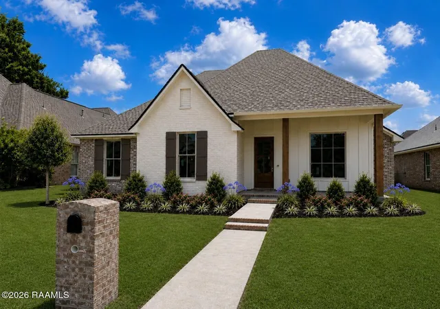 1st image of 5 Carmel Bnd, New Iberia, LA 70563 | MLS# 2600007387