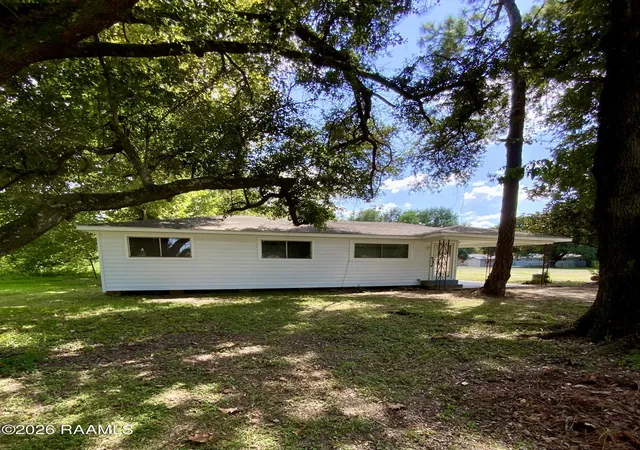 1st image of 2307 W Willow St, Scott, LA 70583 | MLS# 2600007863