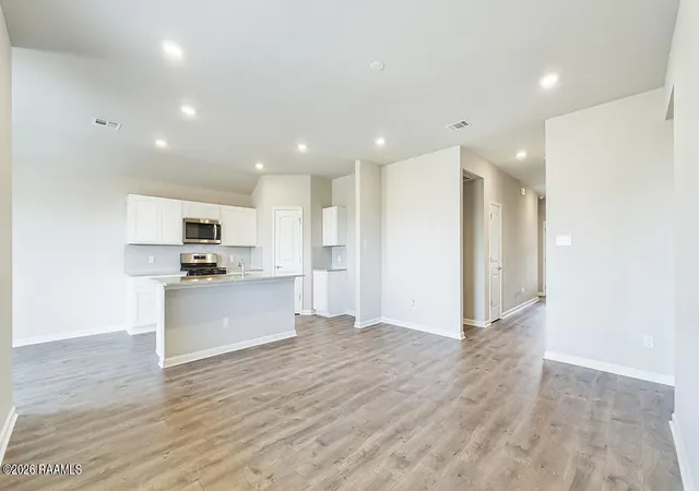 Photo 3 of Single family home for sale at 125 Colett Dr, Sunset, LA 70584 | MLS# 2600006623 | Listing updated on 2026-08-17