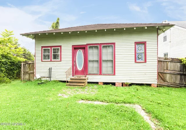 Homes for sale in Jeanerette, LA | 1307 Tarleton St, Jeanerette, LA 70544 | MLS# 2600004957