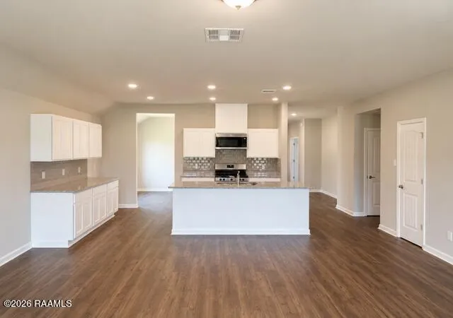 3rd image of 646 Griffiths Ct, Breaux Bridge, LA 70517 | MLS# 2600001454