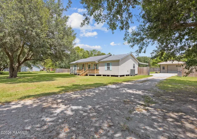 2nd image of 205 Michael Dr, Scott, LA 70583 | MLS# 2600007473