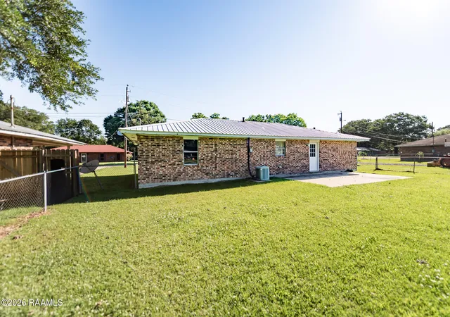Homes for sale in Ville Platte, LA | 268 Leone St, Ville Platte, LA 70586 | MLS# 2600003067