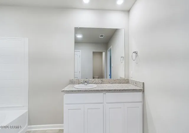 24th image of 142 Lake Ridge Dr, Broussard, LA 70518 | MLS# 2600007649