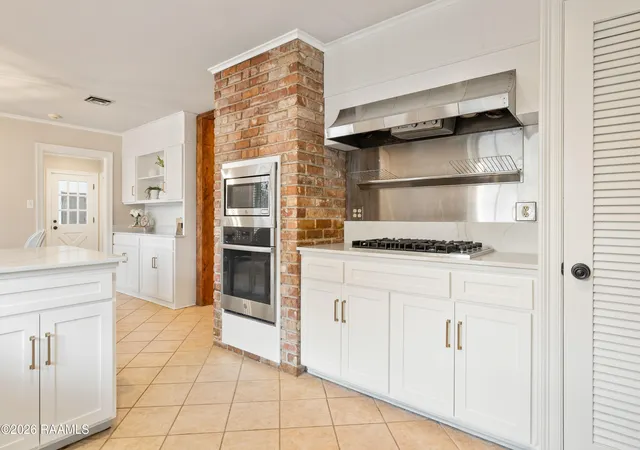 Photo 4 of Single family home for sale at 113 Bernice Ave, Lafayette, LA 70503 | MLS# 2600007609 | Listing updated on 2026-08-17