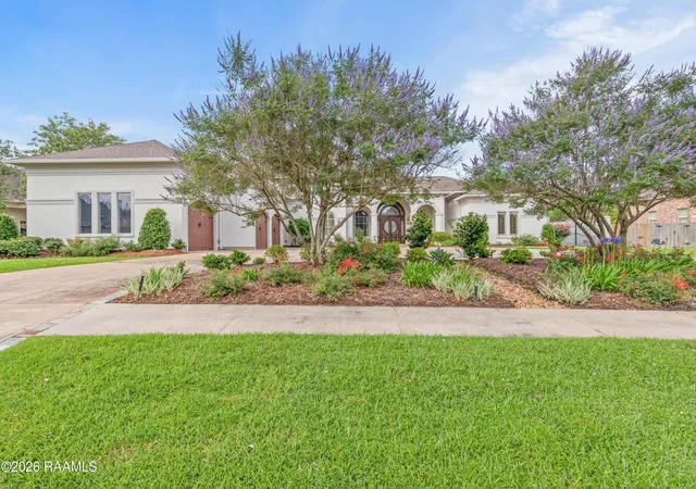 Photo 1 of Single family home for sale at 700 Farmington Dr, Lafayette, LA 70503 | MLS# 2600004645 | Listing updated on 2026-09-21