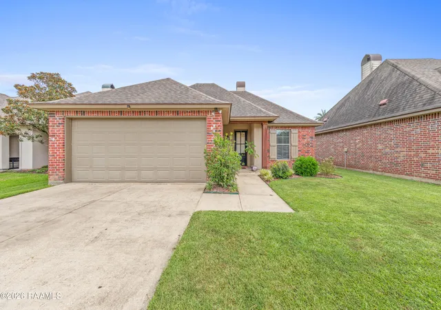 Photo 1 of Single family home for sale at 226 Crenshaw Dr, Lafayette, LA 70508 | MLS# 2600007549 | Listing updated on 2026-09-15
