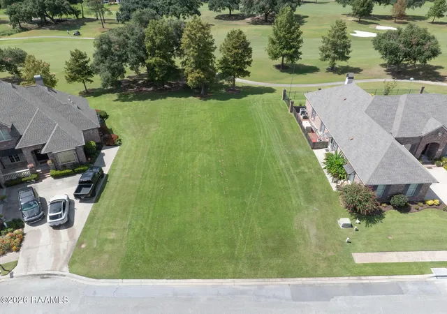 2nd image of 310 Shinnecock Hills Dr, Broussard, LA 70518 | MLS# 2600007622