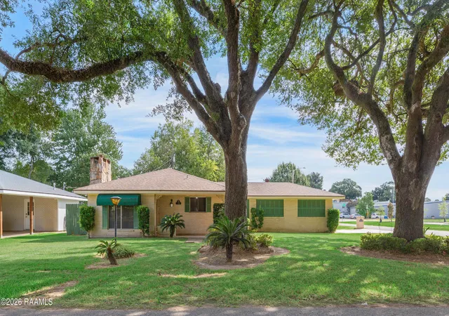 1st image of 98 Sunny Ln, Lafayette, LA 70506 | MLS# 2600007835