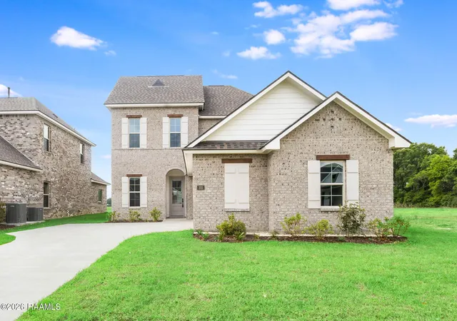 2nd image of 305 Benson Grove Dr, Youngsville, LA 70592 | MLS# 2500000858
