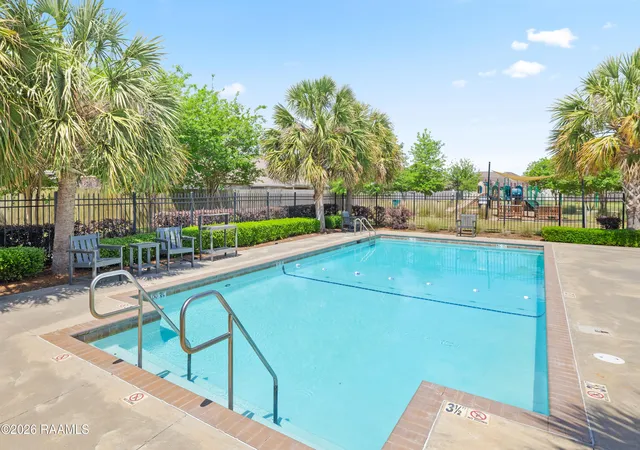 Photo 4 of Sale Pending at 202 Caillou Grv Rd, Youngsville, LA 70592 | MLS# 2600003386 | Listing updated on 2026-09-03