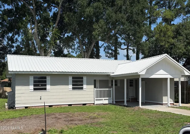 1st image of 127 San Jose St, New Iberia, LA 70563 | MLS# 2600007164