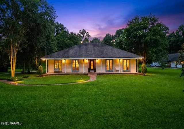 image of 127 Beau Coteau Pkwy, Broussard, LA 70518 | MLS# 2600005170