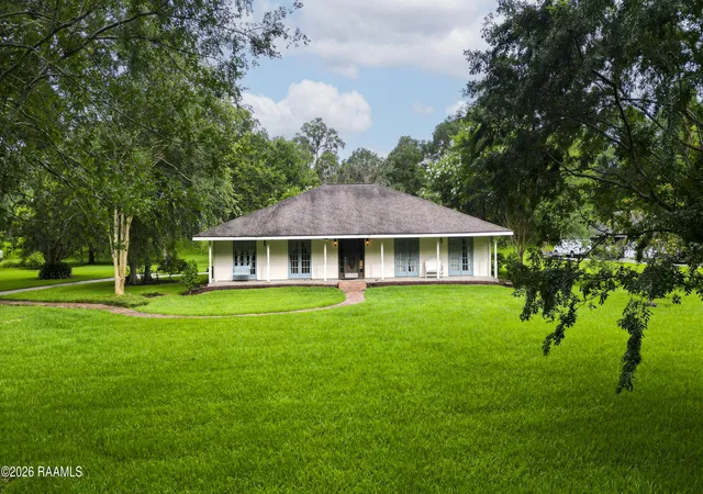 image of 127 Beau Coteau Pkwy, Broussard, LA 70518 | MLS# 2600005170