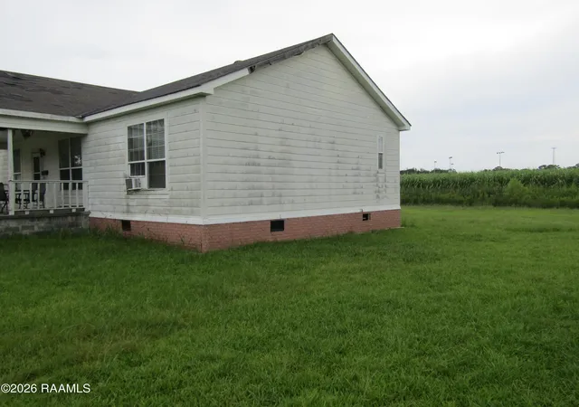 Photo 2 of Sale Pending at 612 Katherine St, Jeanerette, LA 70544 | MLS# 2600007414 | Listing updated on 2026-08-26