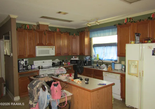 Photo 4 of Sale Pending at 612 Katherine St, Jeanerette, LA 70544 | MLS# 2600007414 | Listing updated on 2026-08-26