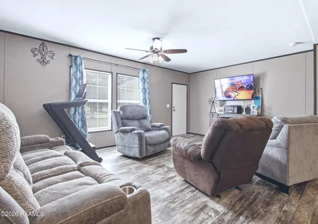 Photo 2 of Manufactured home for sale at 1019 2nd Street, Pine Prairie, LA 70576 | MLS# 2600006605 | Listing updated on 2026-08-31