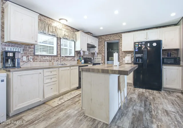 Photo 3 of Manufactured home for sale at 1019 2nd Street, Pine Prairie, LA 70576 | MLS# 2600006605 | Listing updated on 2026-08-31