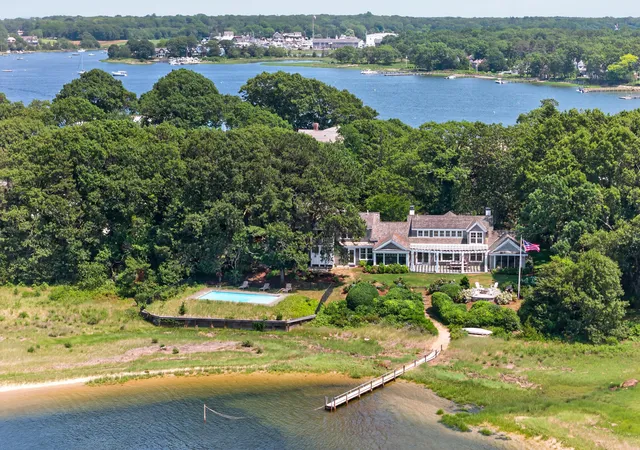3rd image of 71 Sand Pt, Osterville, MA 02655 | MLS# 22500873