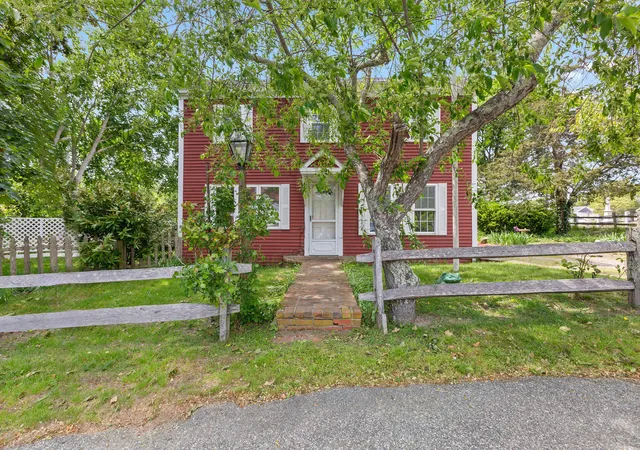 3rd image of 22 Browne St, Provincetown, MA 02657 | MLS# 22502651