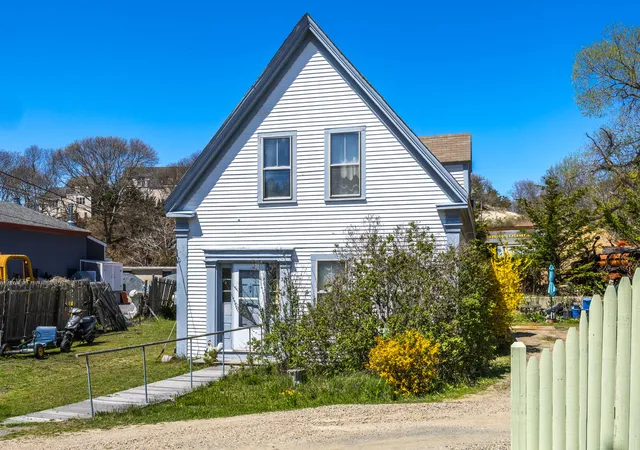 2nd image of 37 D Court St, Provincetown, MA 02657 | MLS# 22502668