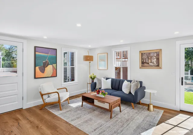 2nd image of 10 Bradford St #Unit 4, Provincetown, MA 02657 | MLS# 22504662