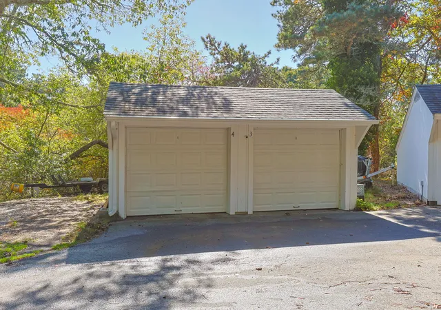 Homes for sale in Chatham, MA | 109 Misty Meadow Lane, Chatham, MA 02633 | Houzeo