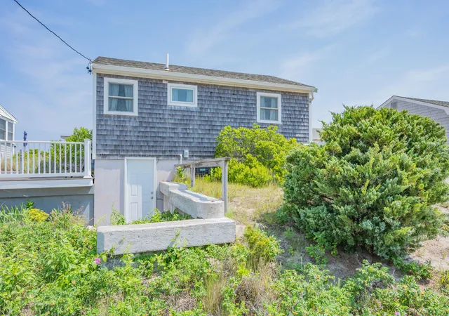 Photo 2 of Condominium at 203 N Shore Blvd #UNIT D, East Sandwich, MA 02537 | MLS# 22505583 | | Sold on 2026-01-21
