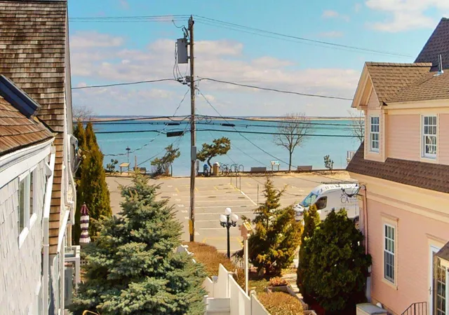 46th image of 54 Commercial St #UNIT 5, Provincetown, MA 02657 | MLS# 22505894