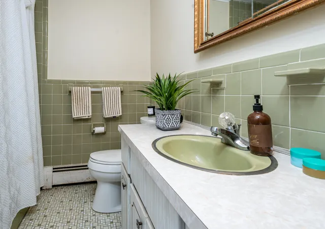 image of 10 Candlewood Ln, Dennis Port, MA 02639