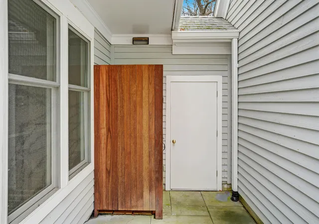 33rd image of 150 Cove Rd #UNIT 10, Vineyard Haven, MA 02568 | MLS# 22600477