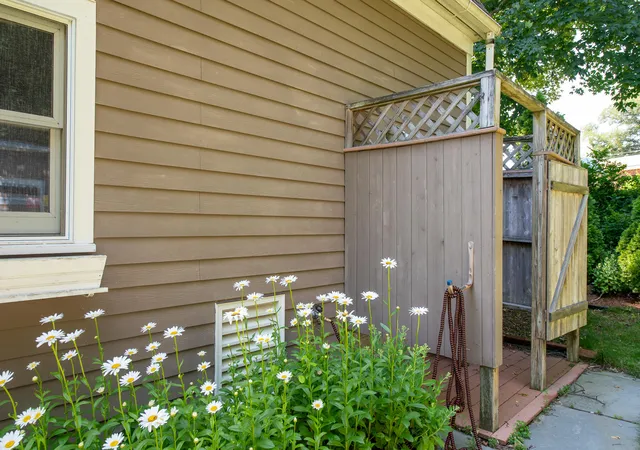 35th image of 537 W Falmouth Hwy, Falmouth, MA 02540 | MLS# 22600758