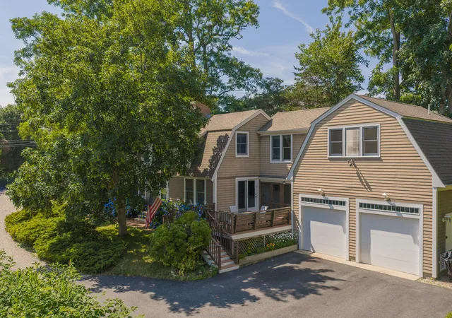 Photo 2 of Single family home for sale at 537 W Falmouth Hwy, Falmouth, MA 02540 | MLS# 22600758 | Listing updated on 2026-09-30