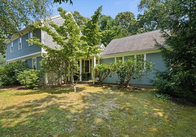 2nd image of 98 S Bray Farm Rd S, Yarmouth Port, MA 02675 | MLS# 22603978