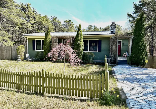 Homes for sale in Truro, MA | 53 Highland Rd, Truro, MA 02666 | MLS# 22600787