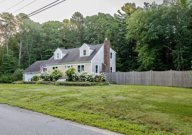 2nd image of 23 Clubhouse Dr, Pocasset, MA 02559 | MLS# 22600942