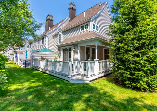 Homes for sale in Mashpee, MA | 15 Hampton Ct #UNIT 15, Mashpee, MA 02649 | MLS# 22601082