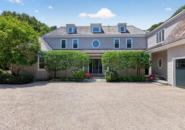 3rd image of 179 Pineleigh Path, Osterville, MA 02655 | MLS# 22602488
