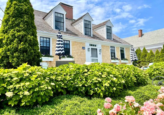 1st image of 54 Commercial St #UNIT 3, Provincetown, MA 02657 | MLS# 22601441