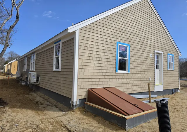 3rd image of 87 Acapesket Rd, Falmouth, MA 02536