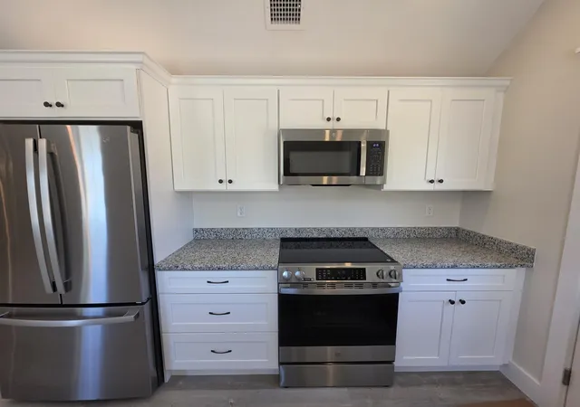 5th image of 87 Acapesket Rd, Falmouth, MA 02536