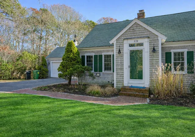 Homes for sale in Centerville, MA | 578 Huckins Neck Rd, Centerville, MA 02632 | MLS# 22601565