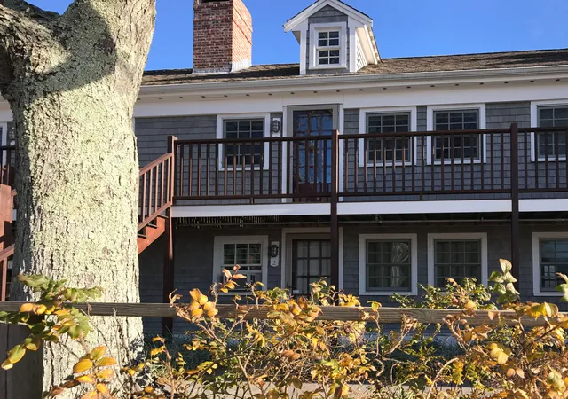 2nd image of 381 Commercial St, Provincetown, MA 02657