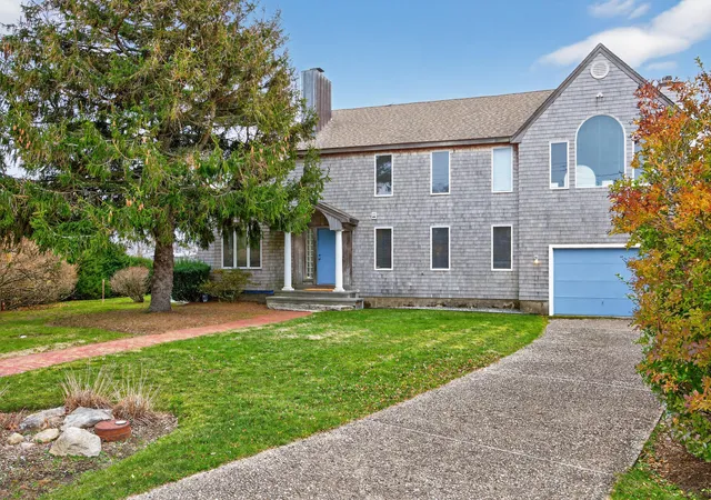 4th image of 15 Hedge Ln, Falmouth, MA 02540 | MLS# 22601828