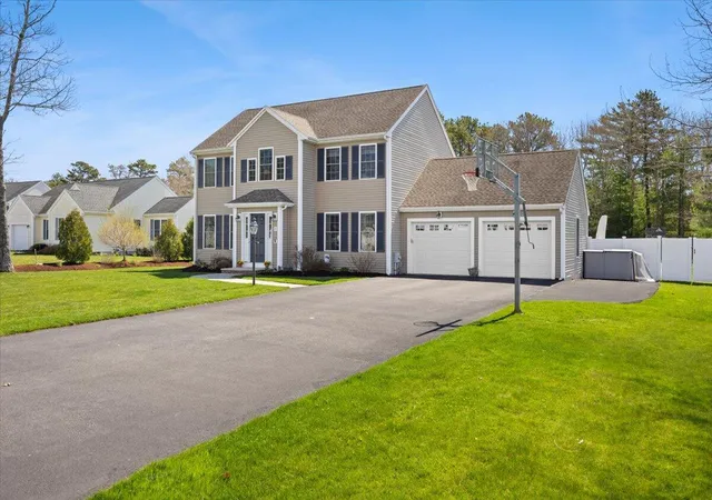 Homes for sale in Buzzards Bay, MA | 20 Settlers Wy, Buzzards Bay, MA 02532 | MLS# 22601669
